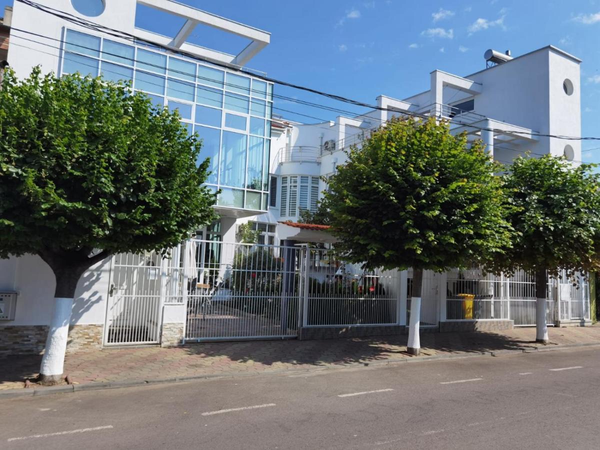 Fitness House With Garden Ξενοδοχείο Κονστάντζα Εξωτερικό φωτογραφία
